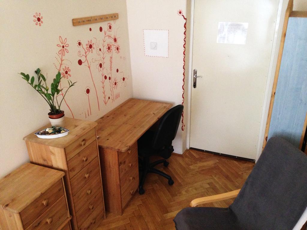 Yolo Hostel Budapeşte Oda fotoğraf