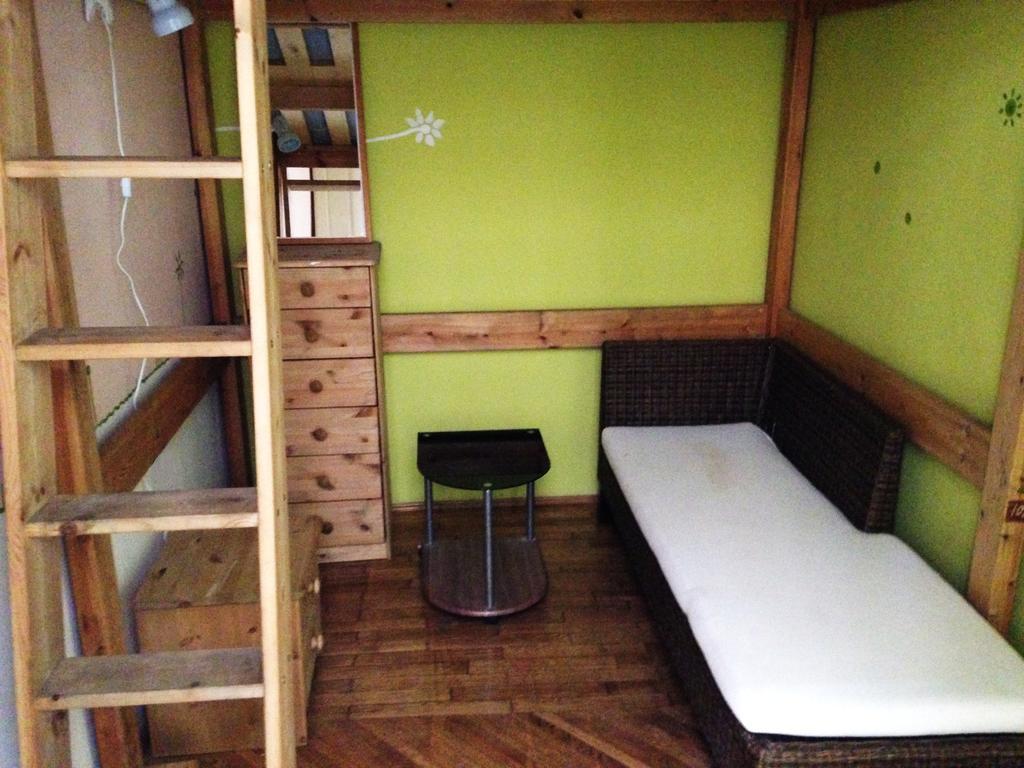 Yolo Hostel Budapeşte Oda fotoğraf