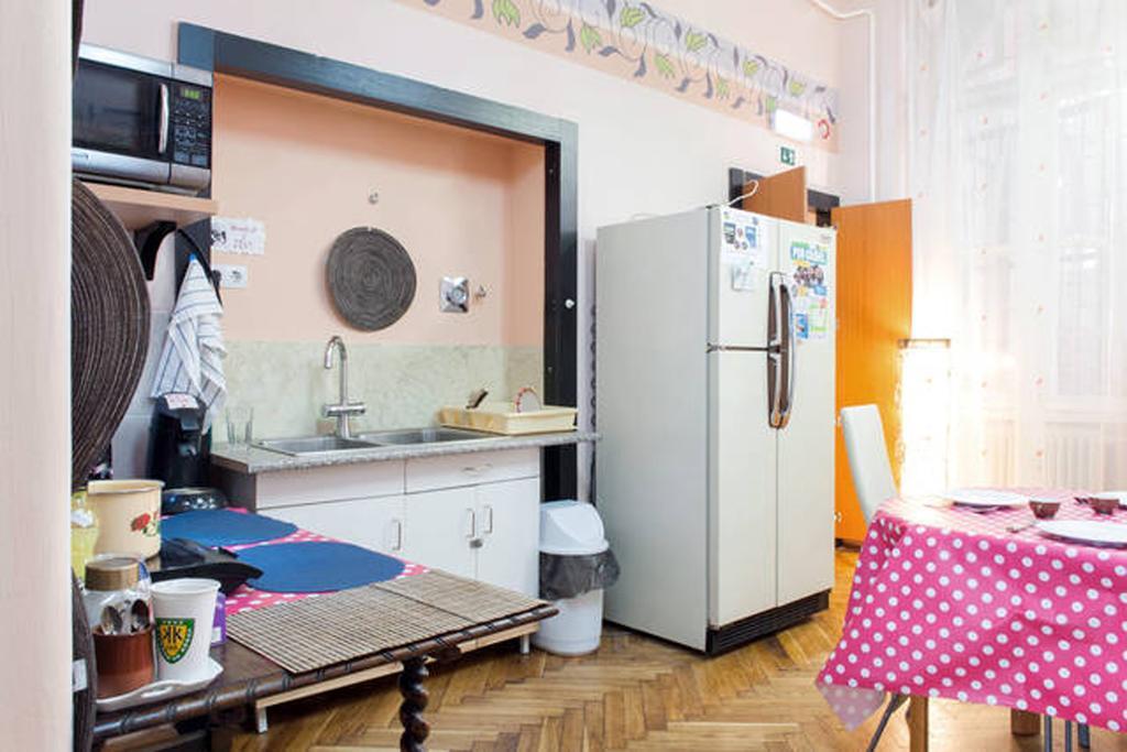 Yolo Hostel Budapeşte Dış mekan fotoğraf