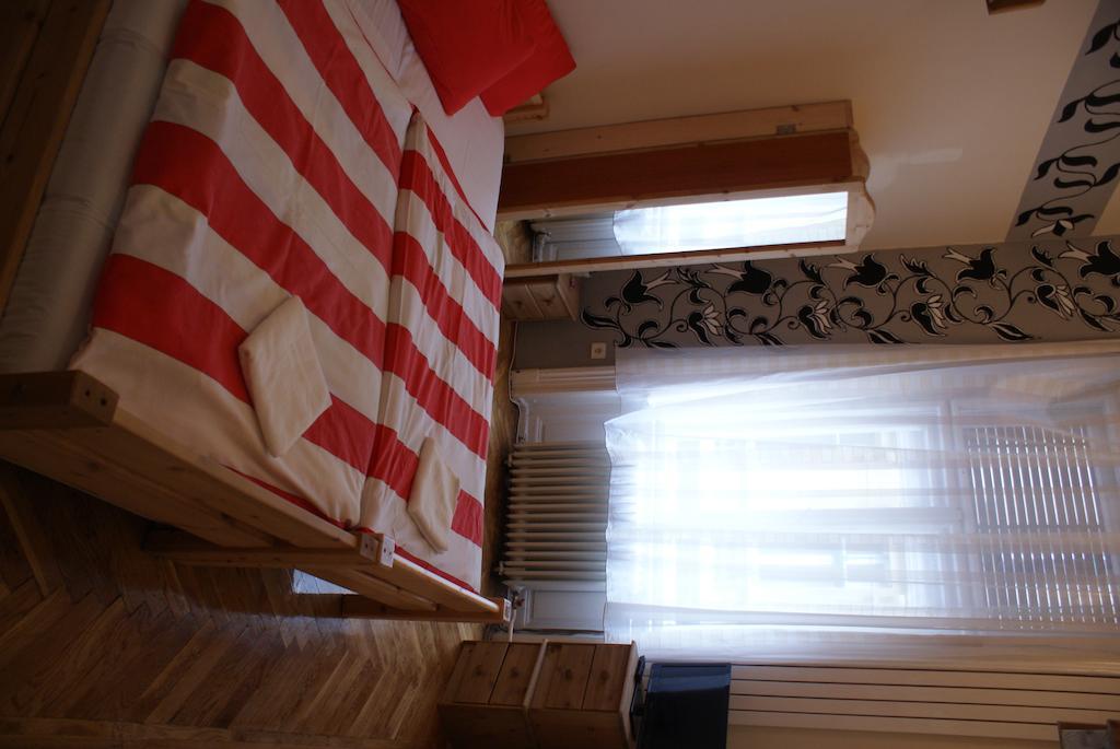 Yolo Hostel Budapeşte Oda fotoğraf